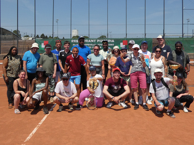 On court ensemble sur le court 2026