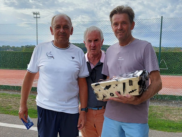 Nicolas, finaliste +55 à Gaillon Aubevoye